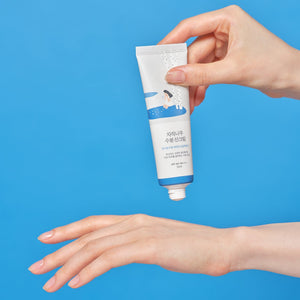 Round Lab Birch Juice Moisturizing Sunscreen application