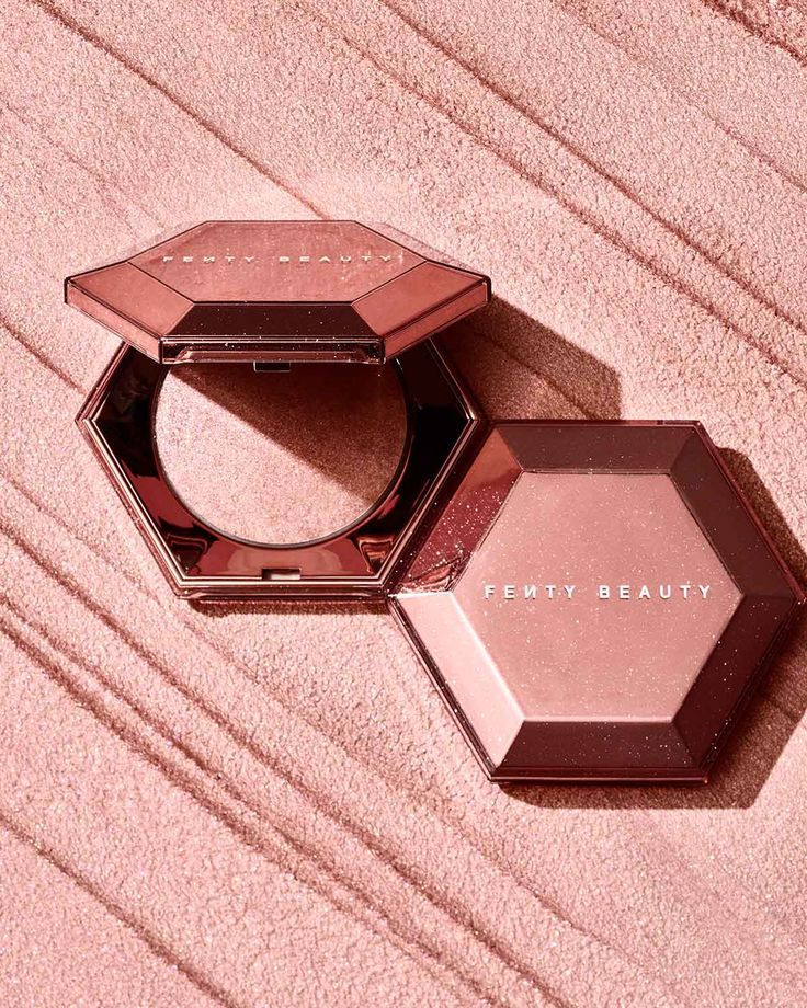 Fenty Beauty Diamond Bomb Highlighter – Rose Rave