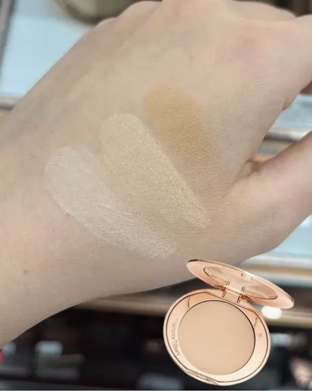 Airbrush Flawless Finish 1 Fair shade swatches