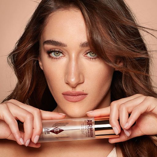 Charlotte Tilbury Airbrush Flawless Setting Spray model