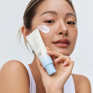 Beauty of Joseon Relief Sun Aqua-Fresh Rice + B5 SPF50+ texture application