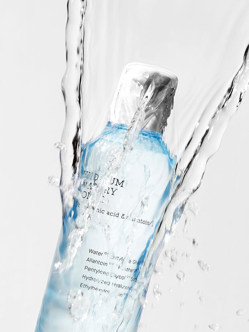 COSRX Hydrium Watery Toner application