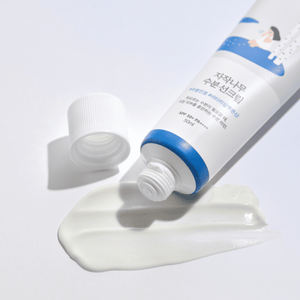 Round Lab Birch Juice Moisturizing Sunscreen texture
